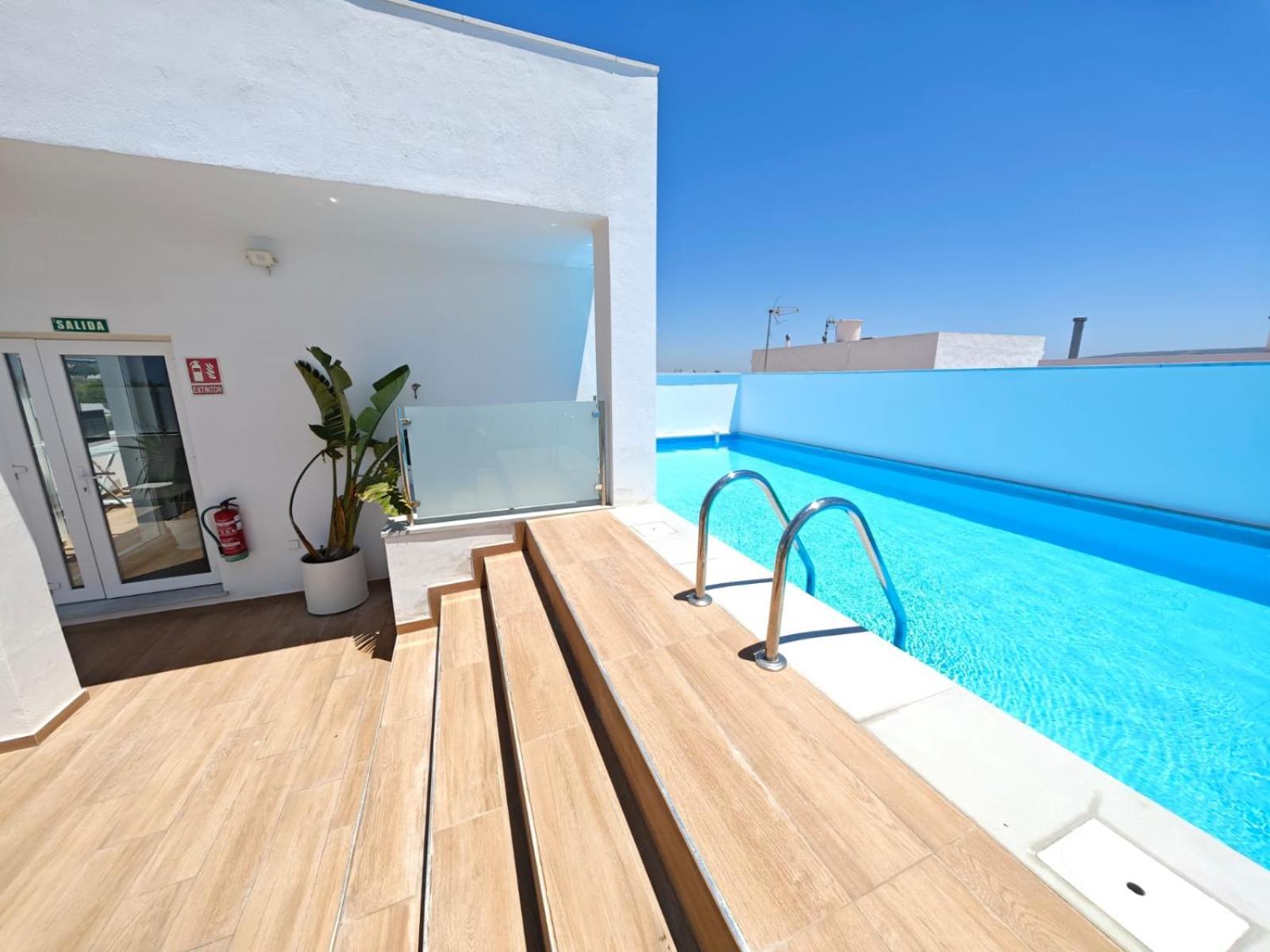 Nuevo En Planta Baja C Con Piscina Y Solarium Barbate